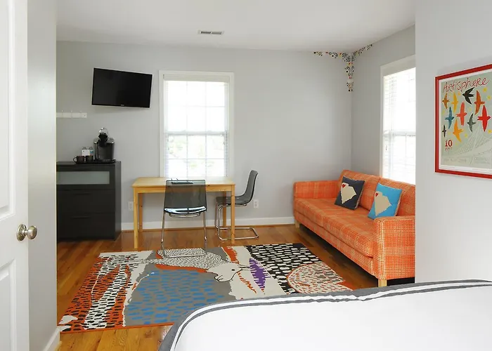 Swamp Rabbit Inn