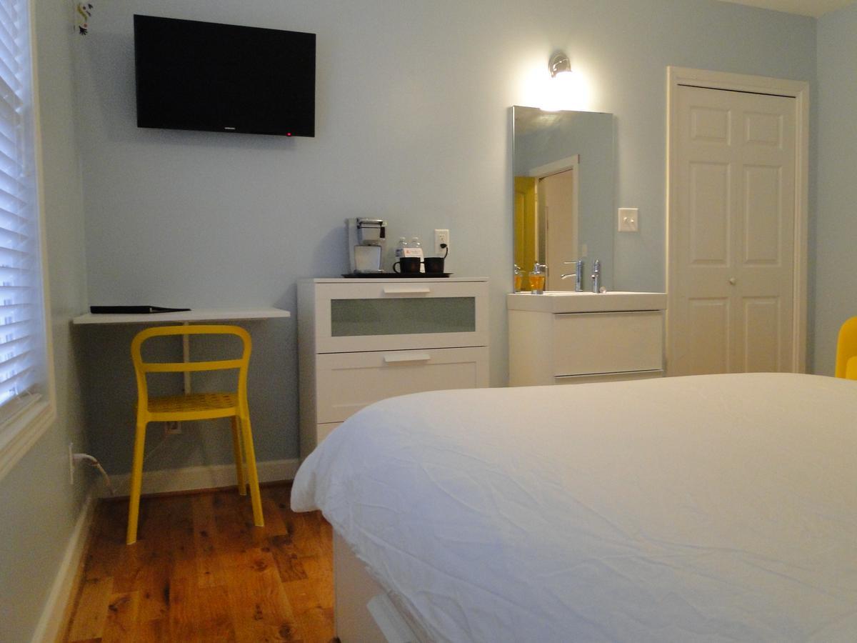 Swamp Rabbit Bed and breakfast